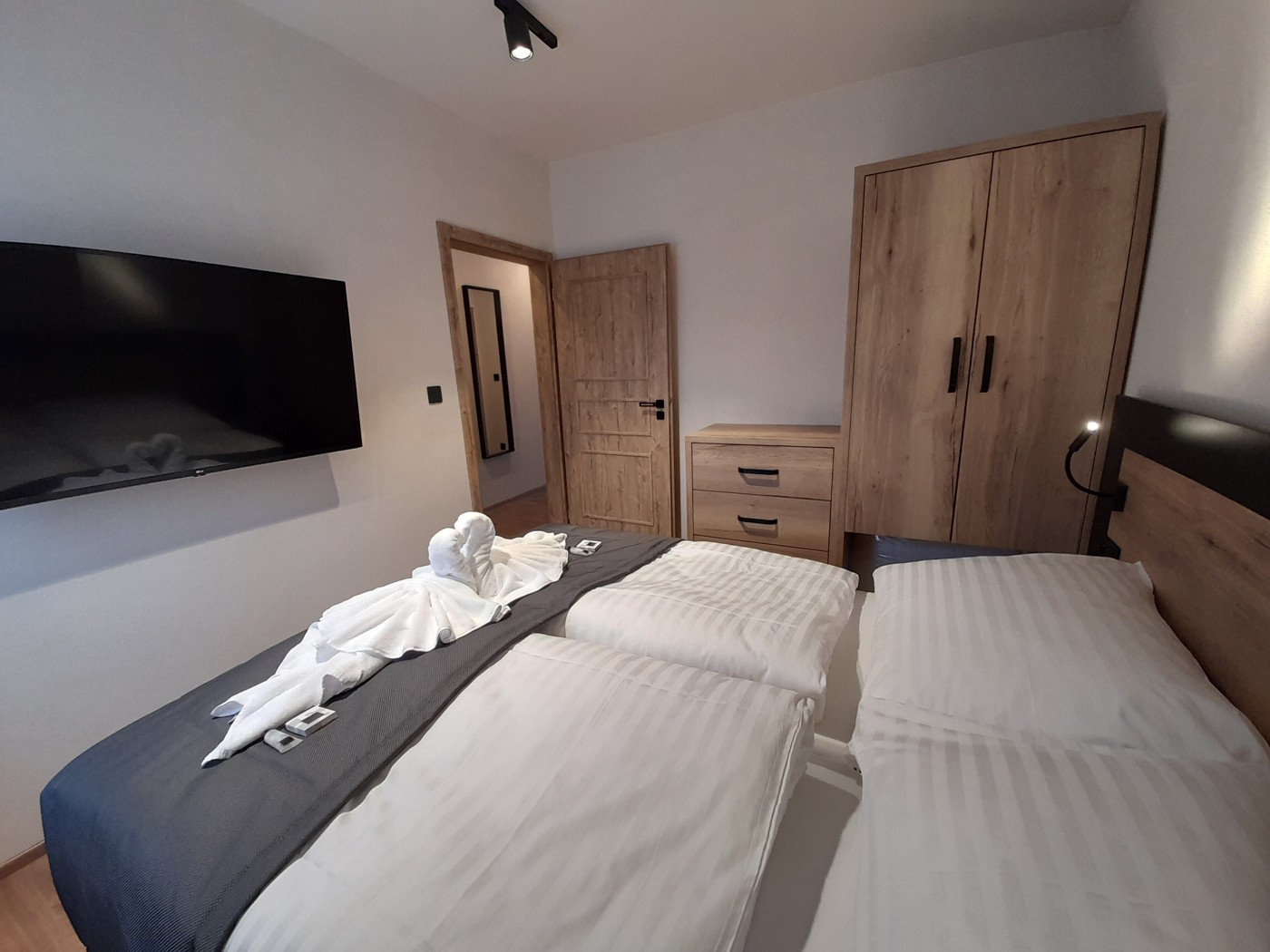 Apartmán „Zaječí pramen" č.4 – dvoulůžkový s terasou
